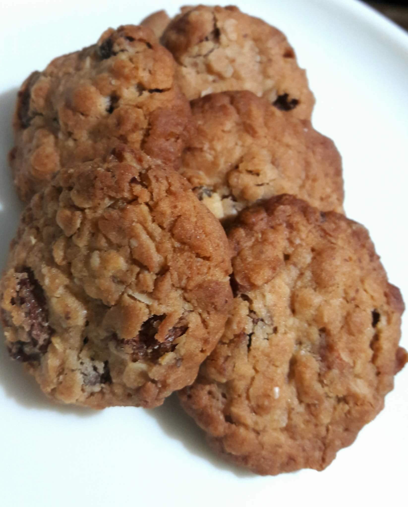Whole Wheat, Oats, Raisin and Almond Cookies